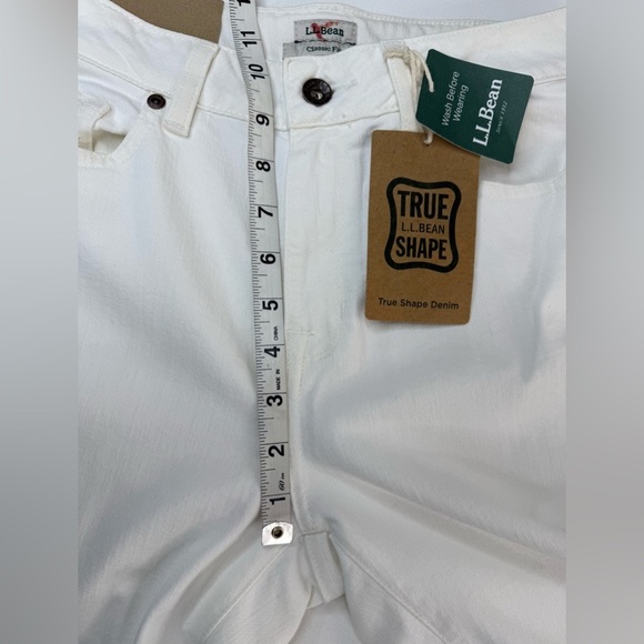 NWT L.L. Bean Classic Fit Stretch Straight Jeans Women’s Size 4 - Picture 5 of 10